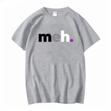 T-shirt “meh.” aux couleurs asexuelles. Haut minimaliste et inclusif célébrant la fierté ace, la nuance et l’expression LGBTQIA+. Idée cadeau douce et symbolique.